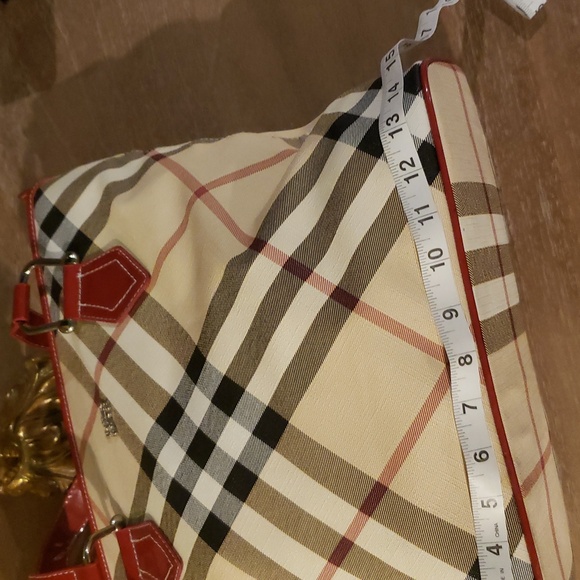 NEW! Plaid Tote Bag with Authentic Burberry Scarf & Umbrella - Picture 8 of 11